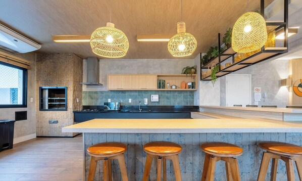 Private kitchen - Beautiful Units at Viva Benx Vila Olimpia - VBX (São Paulo)