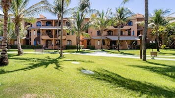 Basic Apartment | Exterior