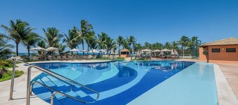 Condominium With Gym and Pool in Guarajuba - Camacari GSH