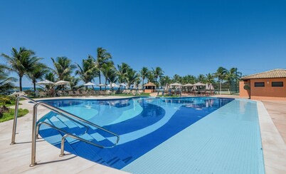 Condominium With Gym and Pool in Guarajuba - Camacari GSH