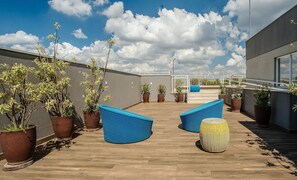 Basic Apartment | Terrace/patio