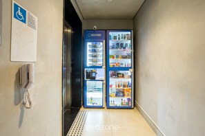 Basic Apartment | Interior