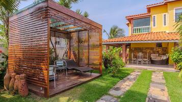 Basic Villa | Terrace/patio