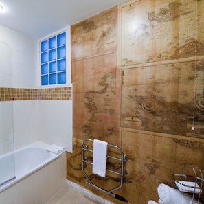 Deluxe House, 2 Bedrooms, Sea View | Bathroom