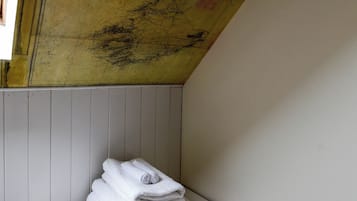 Deluxe House, 2 Bedrooms, Sea View | Bathroom