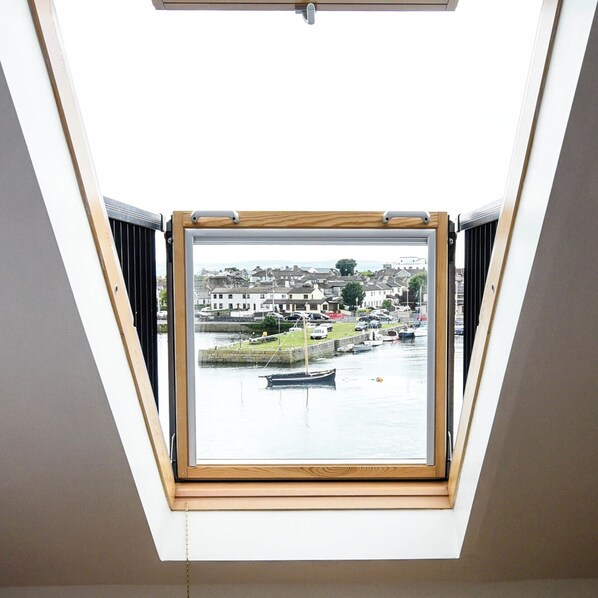 Deluxe House, 2 Bedrooms, Sea View | Living area - The Herons Rest Townhouse B&B (Galway)