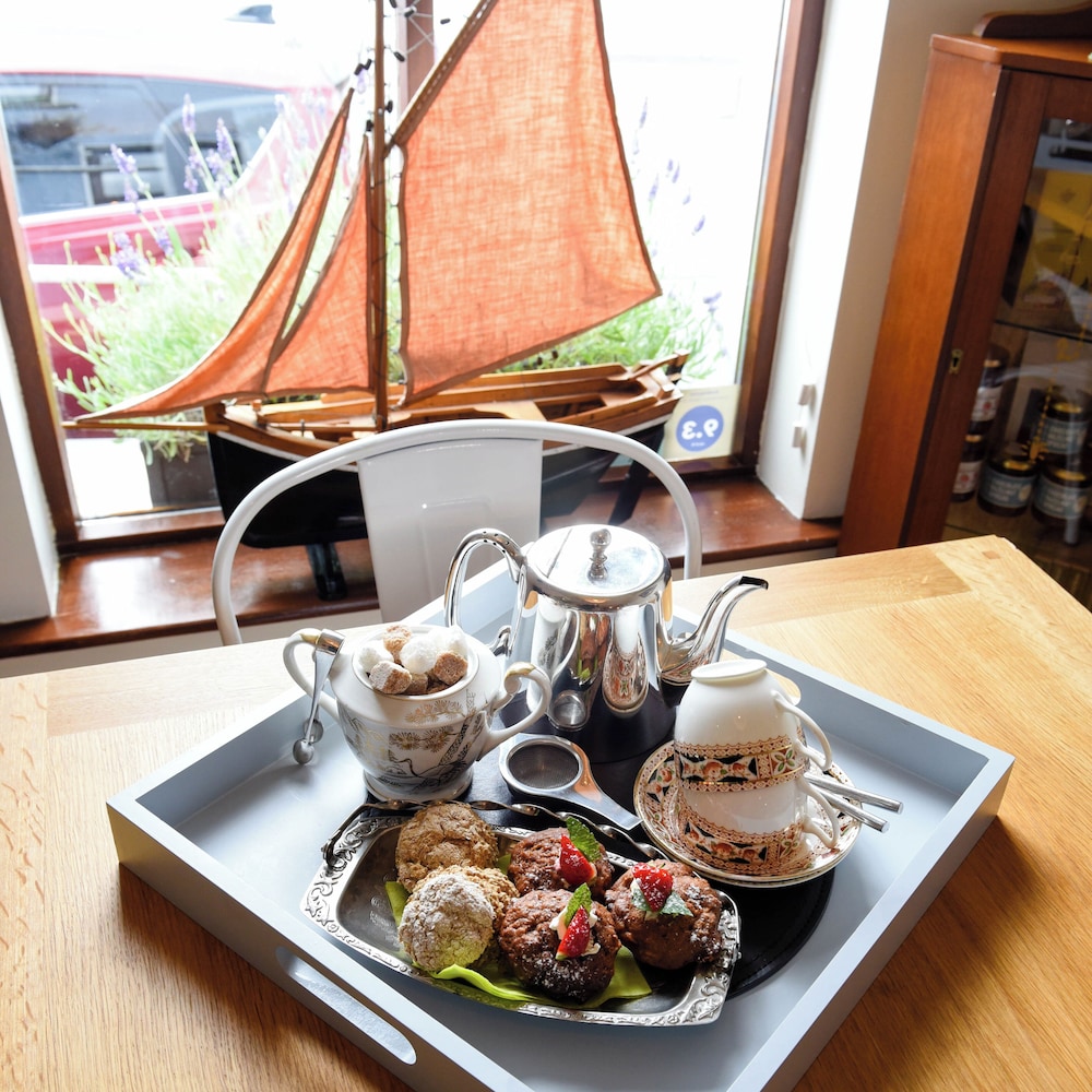 The Herons Rest Townhouse Bed & Breakfast Galway by null