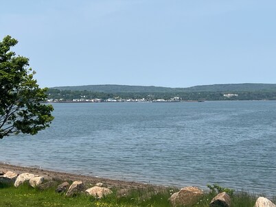 Welcome to our seaside haven.
Large self sufficent cottage on the shore.