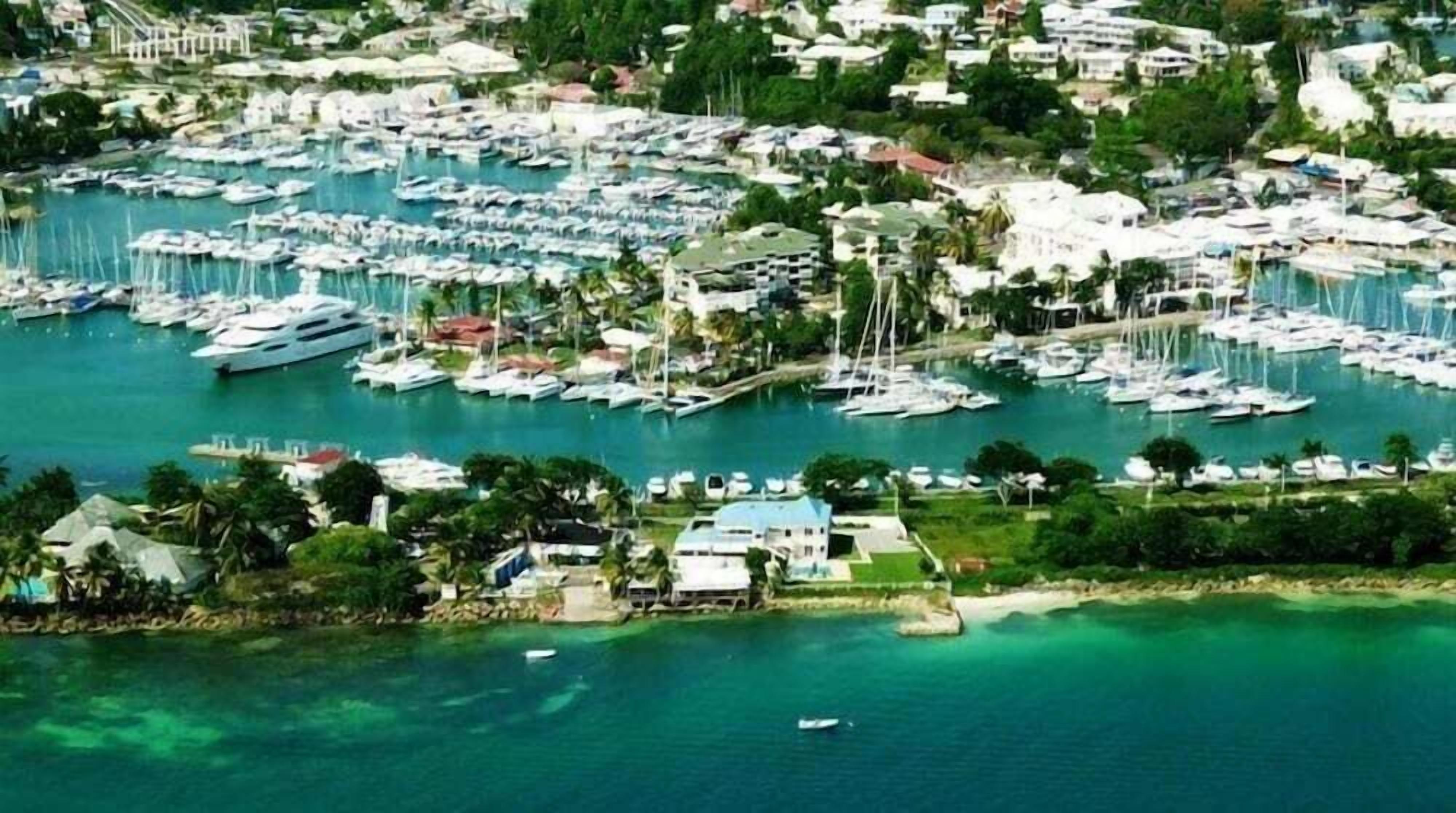 Marina/club náutico