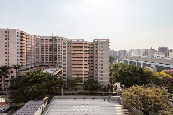 Basic Studio | Exterior