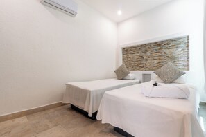 Twin Room (Shared Bathroom) | Wifi gratis 