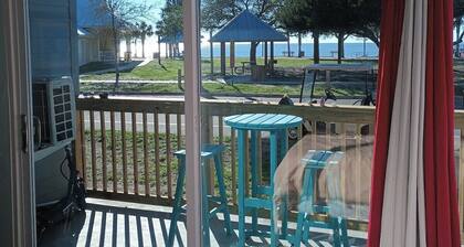 Oceanfront Retreat Condo 129!
