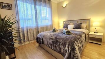 1 bedroom, iron/ironing board, internet, bed sheets