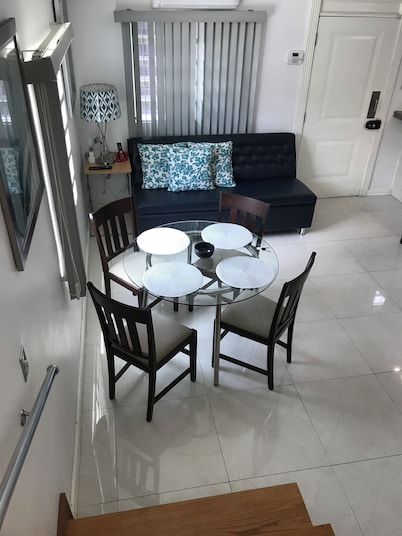 Elegant cozy townhome with AC in vibrant Tijuana Zona Rio Excellent Location