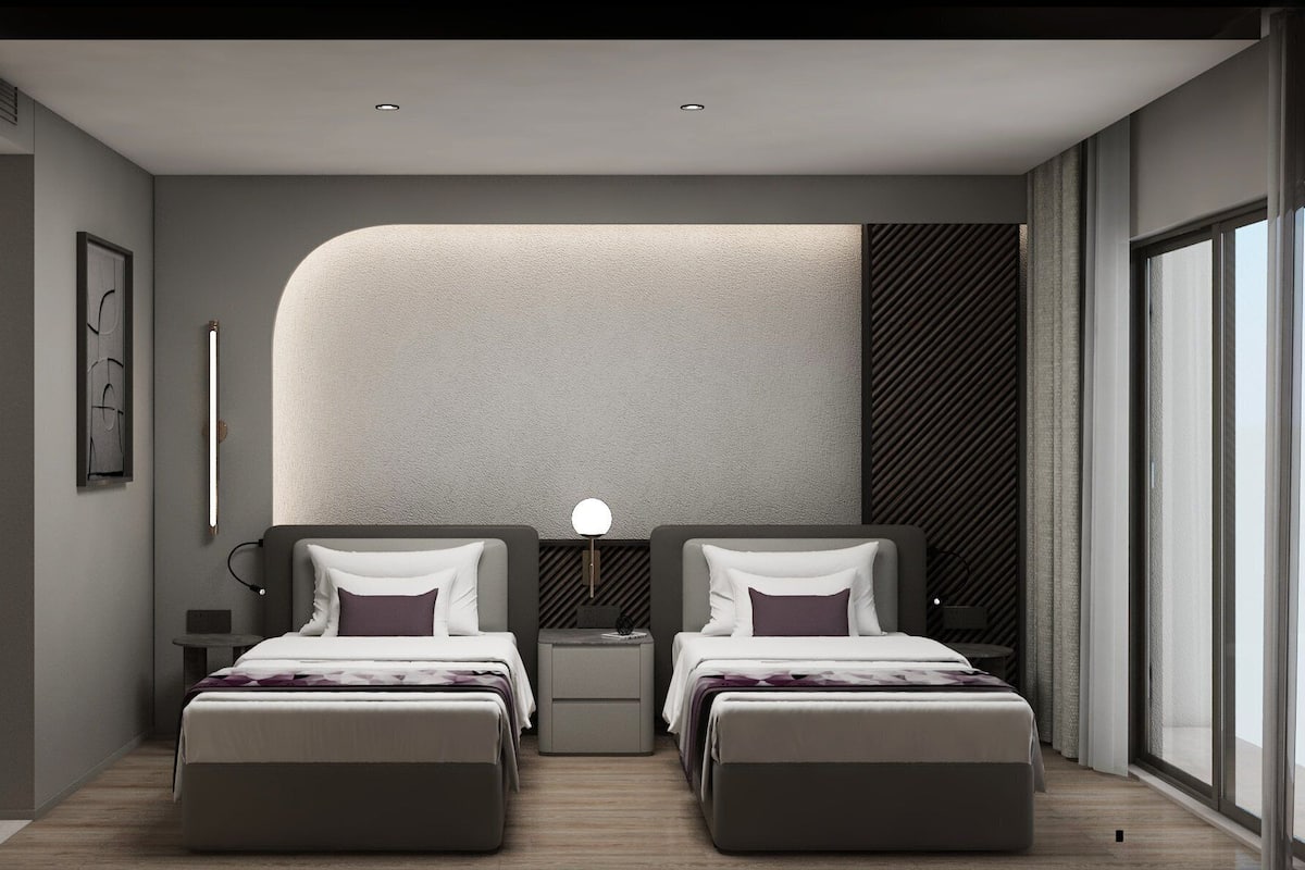 Standard Room, 2 Twin Beds, City View | Premium bedding, in-room safe, desk, blackout drapes