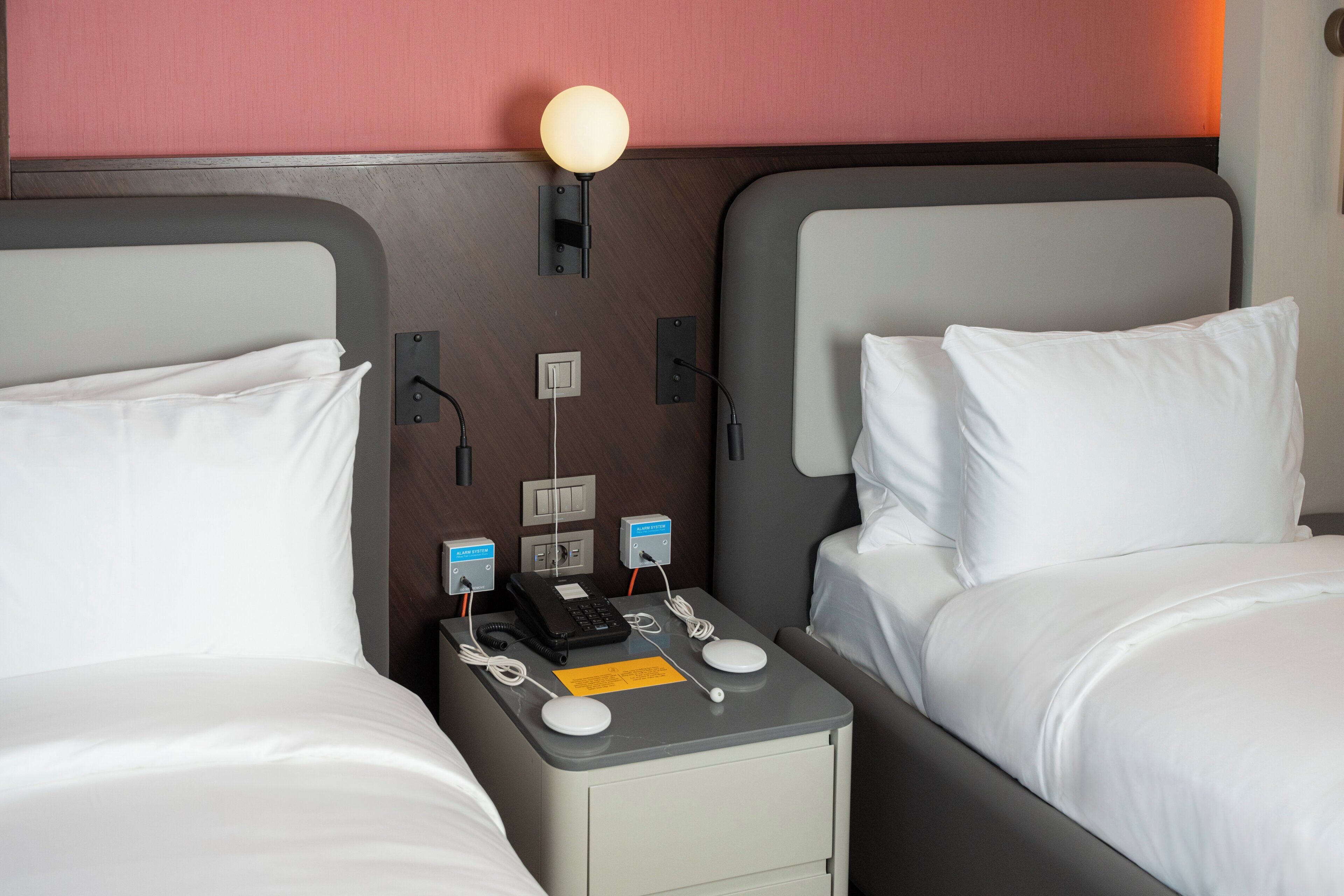 Standard Room, 2 Single Beds, Accessible, City View | Minibar, in-room safe, desk, blackout curtains