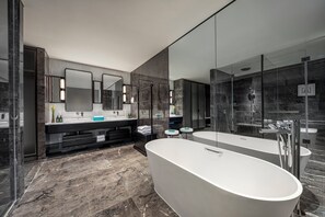 Suite, 1 Bedroom | Bathroom - Crowne Plaza Beijing Tongzhou by IHG (Tongzhou)
