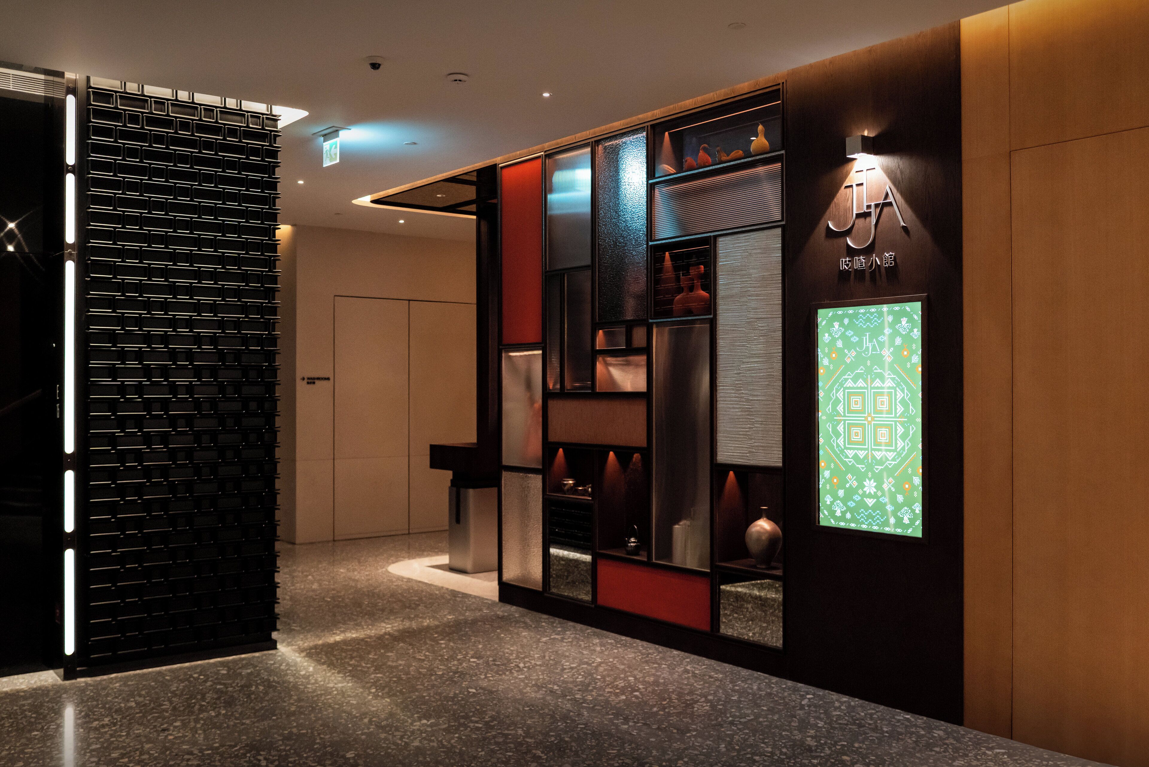 3 か所のレストラン、朝食、ランチ、ディナーに営業 (中華料理)