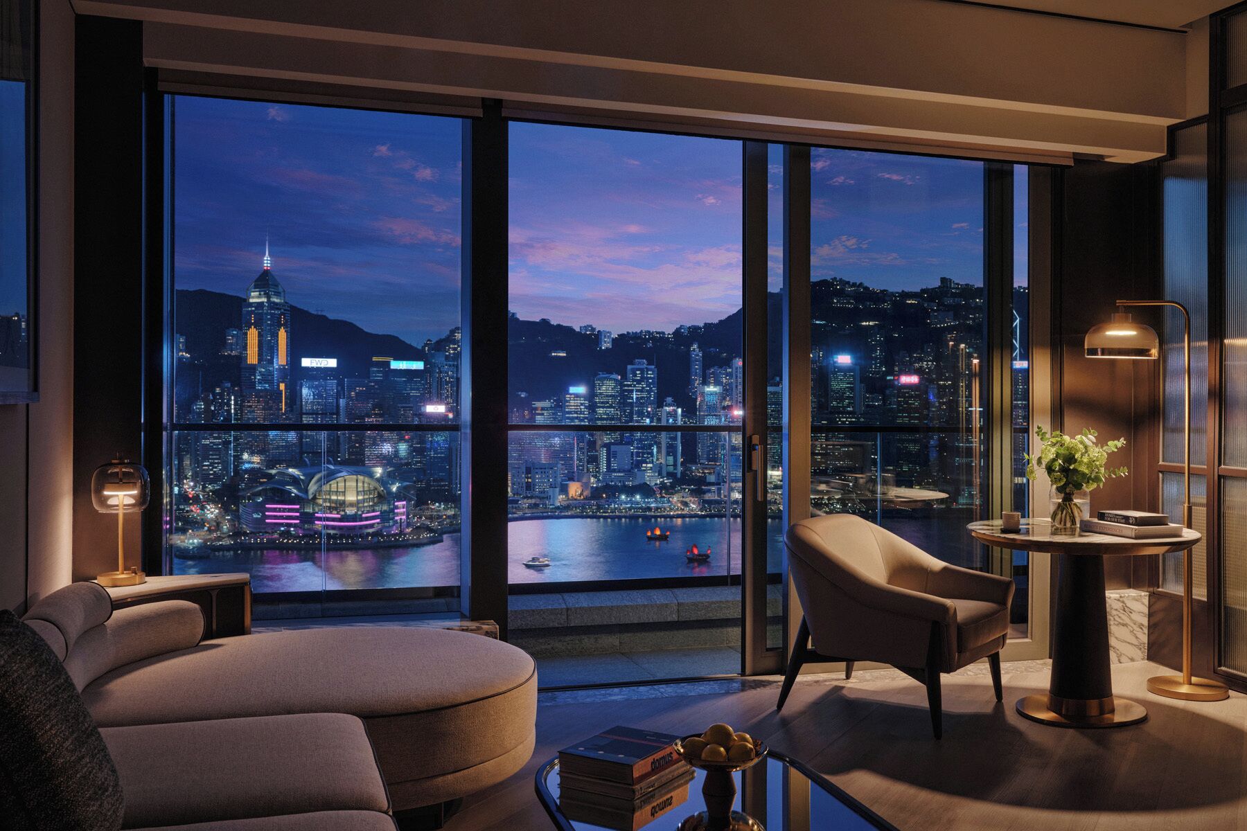 Kimpton Harbour Suite with Balcony | Hypo-allergenic bedding, minibar, in-room safe, desk