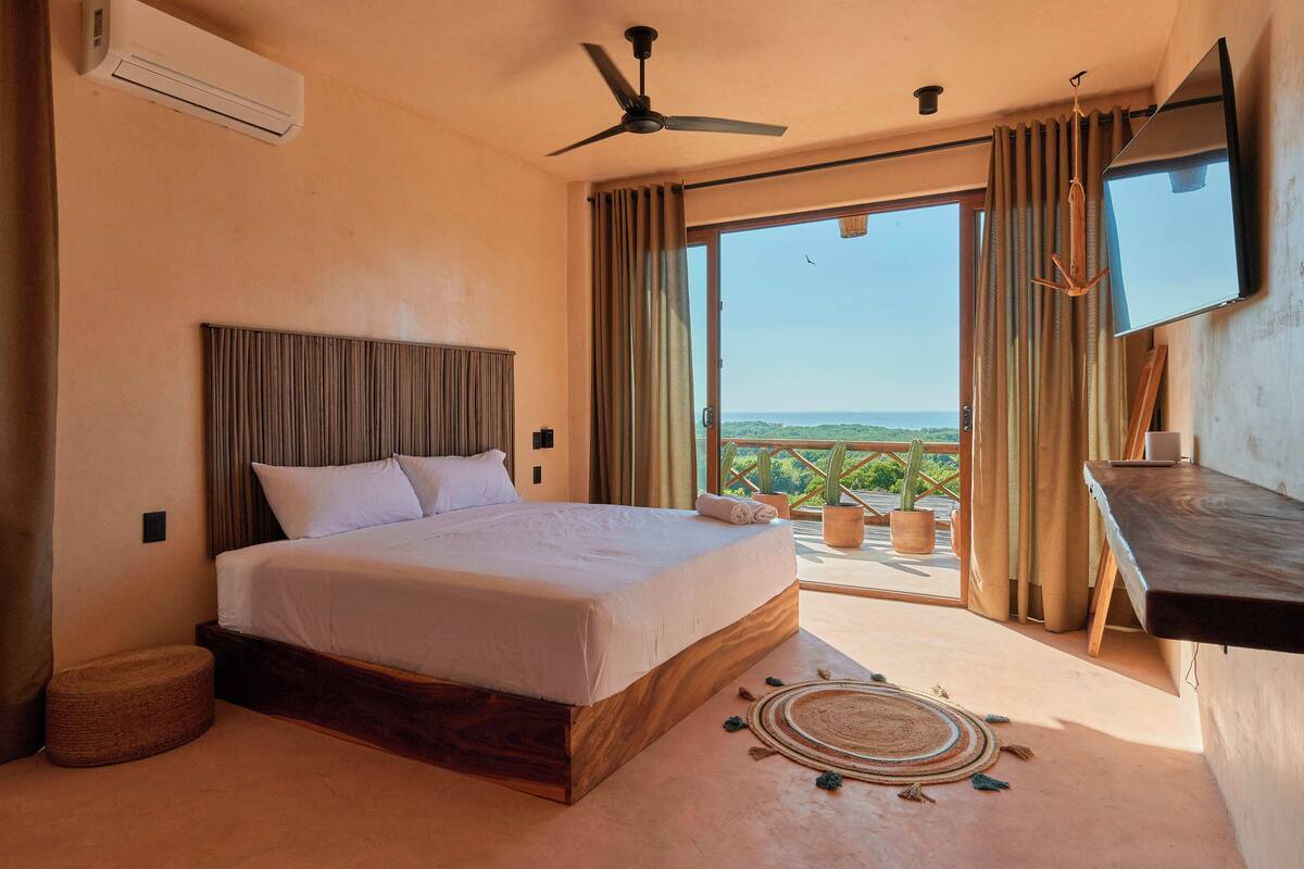 In-room safe, iron/ironing board, free WiFi, bed sheets