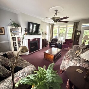 TV connectée, cheminée