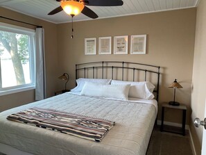 5 bedrooms, free WiFi, bed sheets