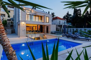 Pool - Villa Valleo with Pool (Sutivan)