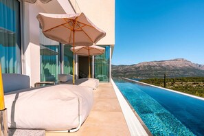 Beheizter Pool