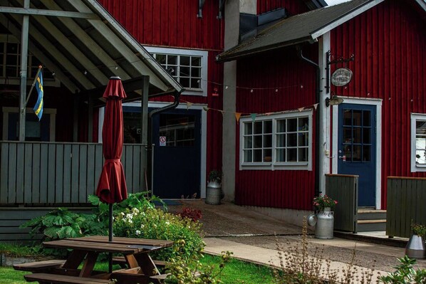 Front of property - Topperyd B&B (Nässjö)