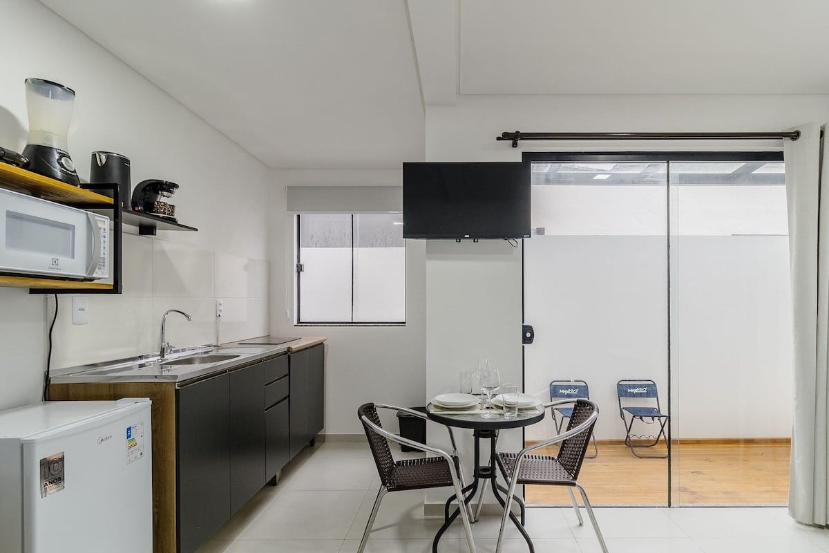 Basic Apartment | Private kitchen