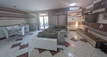 Holiday apartment with WLAN and air conditioning