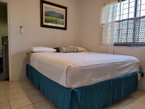 1 bedroom, desk, iron/ironing board, free WiFi