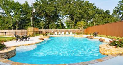 MaRVelous Casita in Lovely RV Resort Pool Gym AC Fast WiFi,Great for long stay!