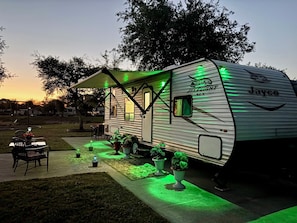 Exterior - MaRVelous Casita in Lovely RV Resort Pool Gym AC Fast WiFi,Great for long stay! (Magnolia)