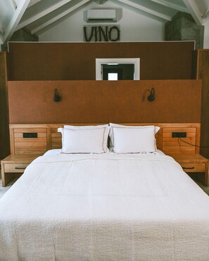 Double Room, 1 King Bed, Mountain View | Individually decorated, individually furnished, desk, laptop workspace - The Ascents of Urla (Urla)