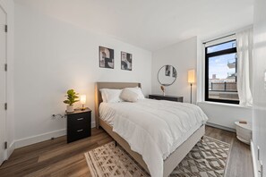 1 soverom, strykejern/-brett, wi-fi (inkludert) og sengetøy