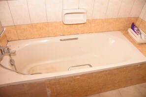 Family Double or Twin Room, Garden View | Bathroom | Towels, soap, toilet paper