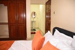 Family Double or Twin Room, Garden View | Desk, laptop workspace, free WiFi