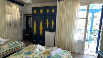 Sistema de insonorización y tabla de planchar con plancha