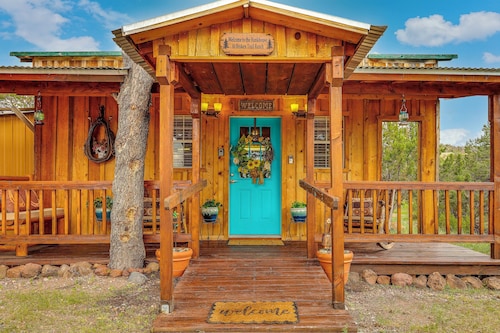 Quiet Eagar Retreat Near Lakes, Hiking & Hunting!
