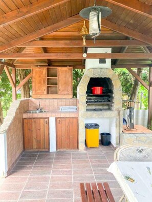 屋外ダイニングエリア