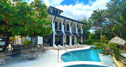 Pacifico TH103 • 4 BR Townhome • Resort Pools, Beach Club Access, Playas del Coco • 10 Guests