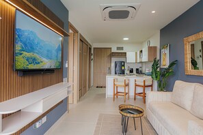 Smart TV, stereo