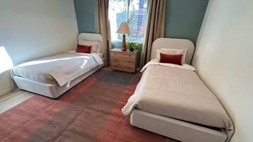 2 bedrooms, free WiFi, bed sheets