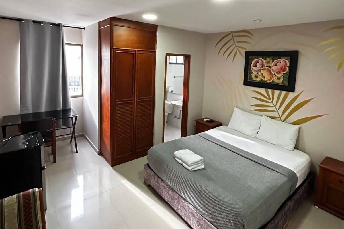 Standard Double Room, 1 Double Bed, Balcony | Soundproofing, free WiFi, wheelchair access