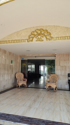 Exterior - Hotel Dorado BAQ (Barranquilla)