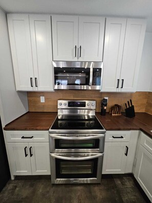 Microwave, oven, stovetop, dishwasher