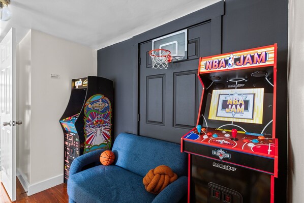 Spielezimmer