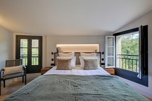 4 chambres, fer et planche à repasser, lit parapluie, Wi-Fi gratuit