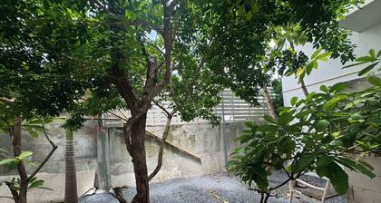 Sukhum Mega Bangna Guest House By Zuzu